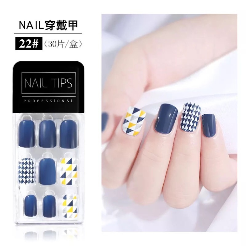 30 Piece Press on Nails-Blue